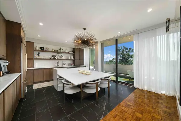 2575 Peachtree Road Ne #12D, Atlanta, GA 30305
