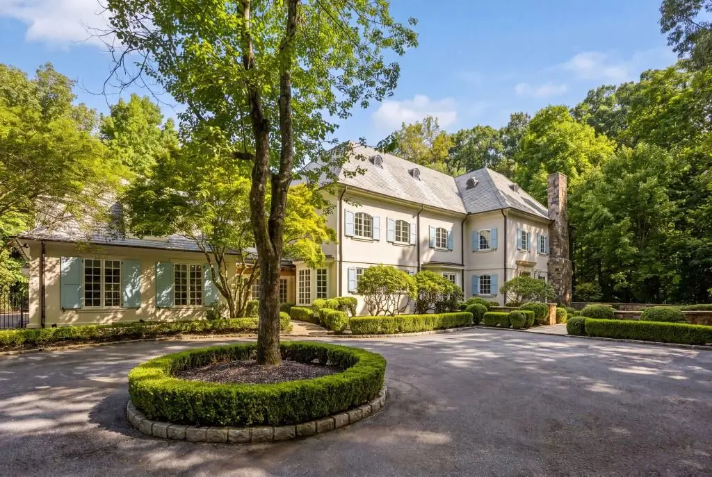 2485 W Wesley Road Nw, Atlanta, GA 30327 - #1