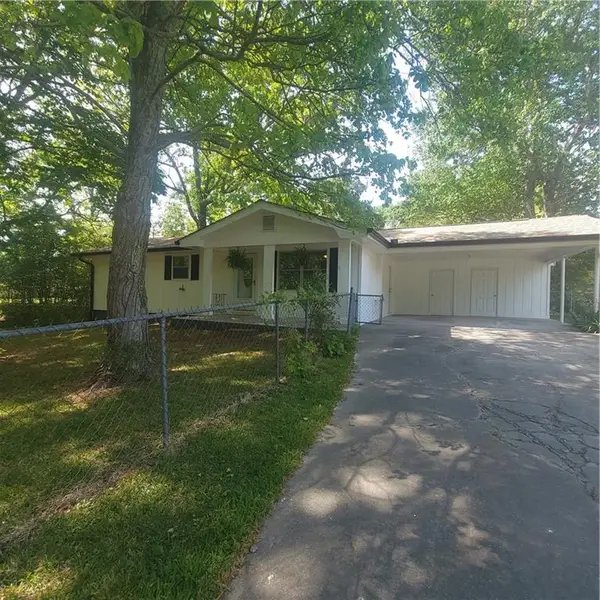 118 Meadows Court, Hiram, GA 30141
