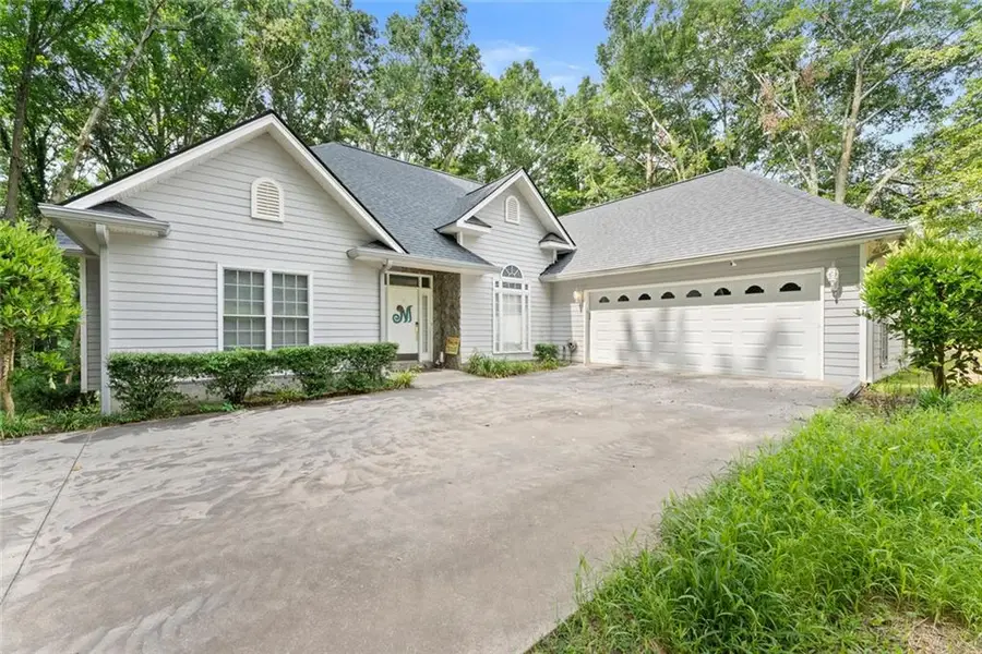 393 Brookwood Drive, Lavonia, GA 30553 - #2