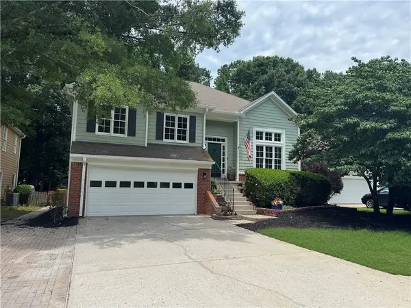 1590 Misty River Run, Roswell, GA 30076