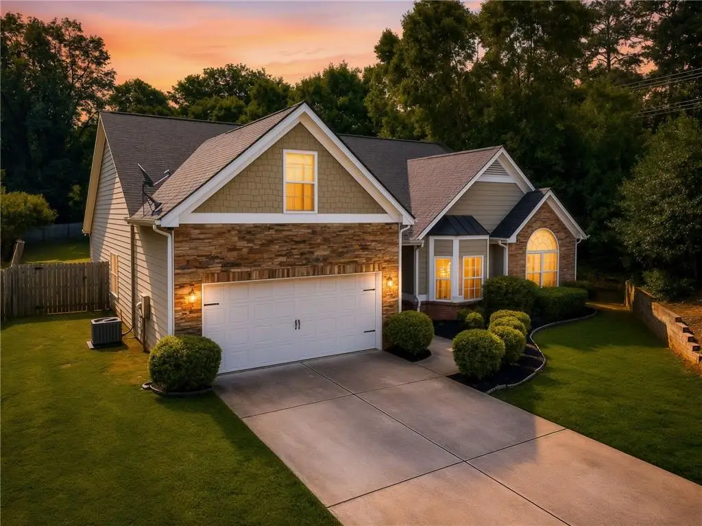 6204 Cove Creek Drive, Flowery Branch, GA 30542 - #1
