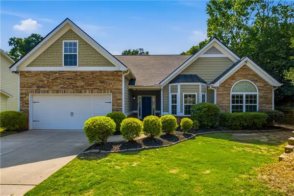 6204 Cove Creek Drive, Flowery Branch, GA 30542