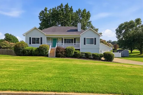 34 Hickory Leaf Lane, Acworth, GA 30101