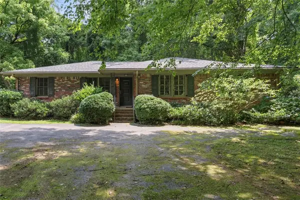 129 Parkside Circle, Decatur, GA 30030