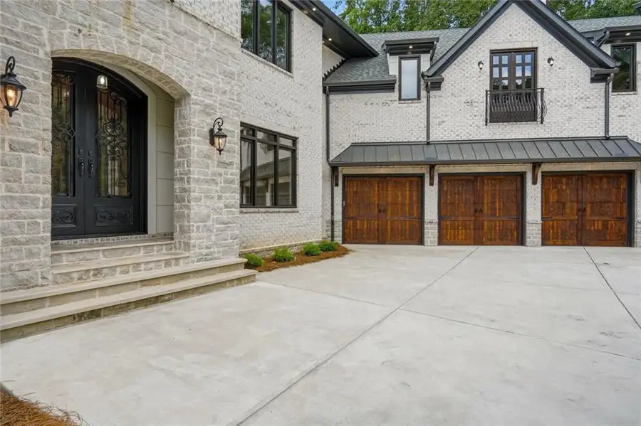 10745 Shallowford Road, Roswell, GA 30075 - #2