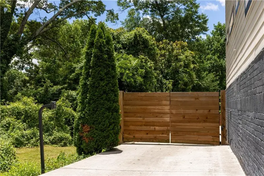 1352 Donnelly Avenue Sw, Atlanta, GA 30310 - #3