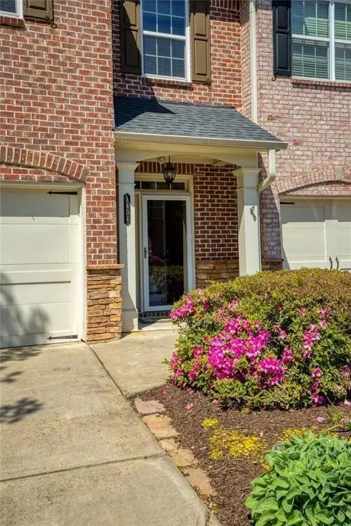 1404 Lexington Dr, Roswell, GA 30075 - #3
