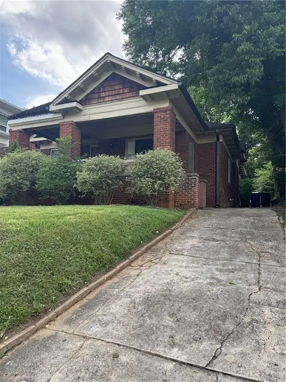 627 Holderness Street Sw, Atlanta, GA 30310