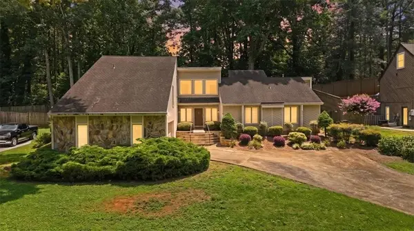 26 Latimer Lane Ne, Kennesaw, GA 30144