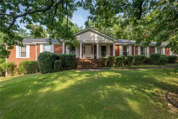 206 Sherwood Drive, Calhoun, GA 30701