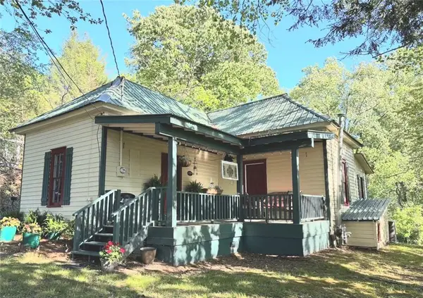 118 E Oak Street, Ellijay, GA 30540