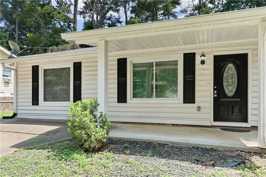 3733 Memorial Parkway Nw, Kennesaw, GA 30152 - #2