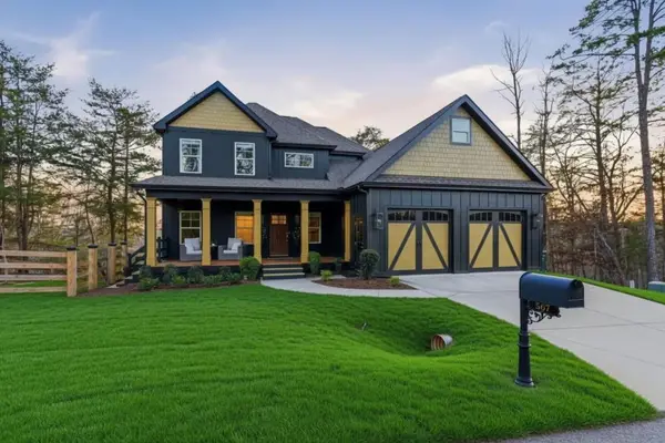 567 Crown Mountain Way, Dahlonega, GA 30533