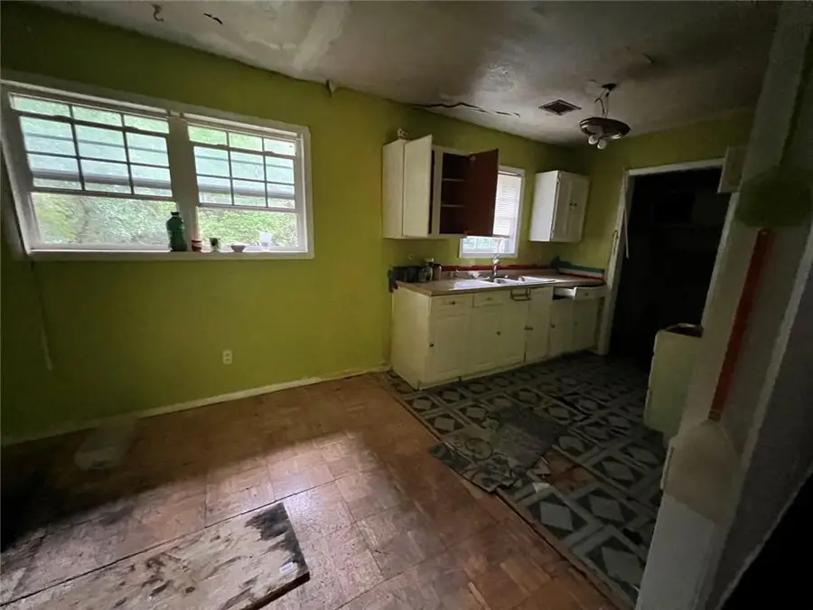 118 Meriwether Street, Grantville, GA 30220 - #3