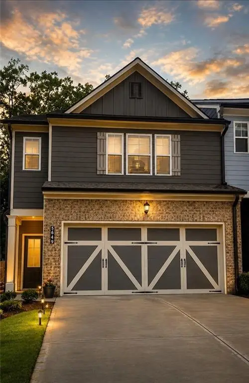 5649 Overview Drive, Flowery Branch, GA 30542