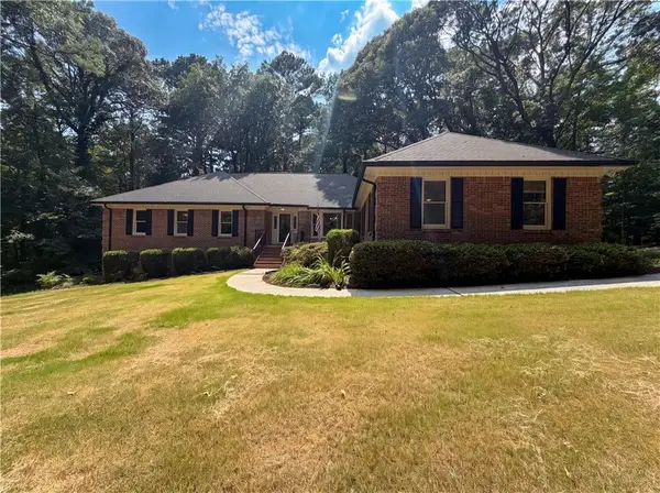120 Oxford Lane, Fayetteville, GA 30215