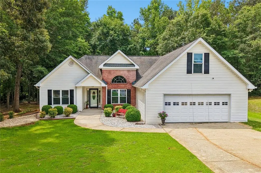 25 Summer Walk Circle, Covington, GA 30016 - #1