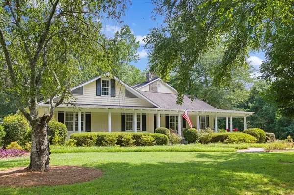 2324 E Cherokee Drive, Woodstock, GA 30188