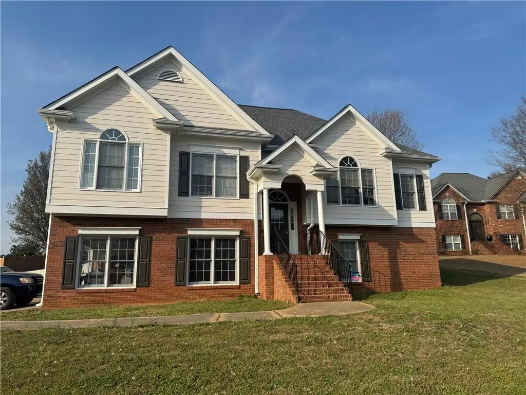 16 Berkshire Drive Nw, Cartersville, GA 30120 - #1