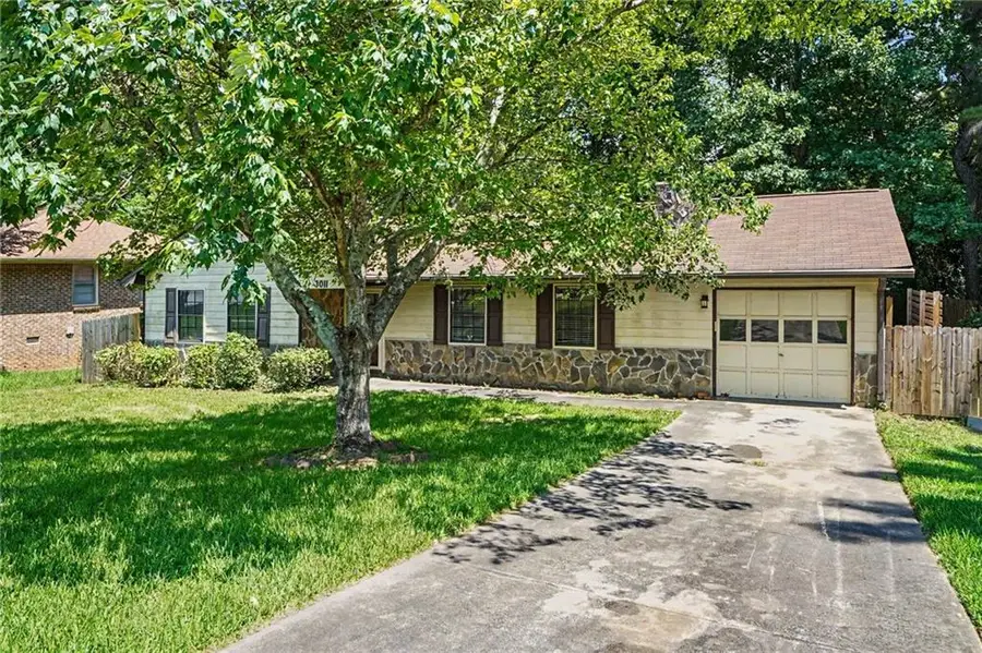 3011 Menlo Park Drive, Rex, GA 30273 - #3