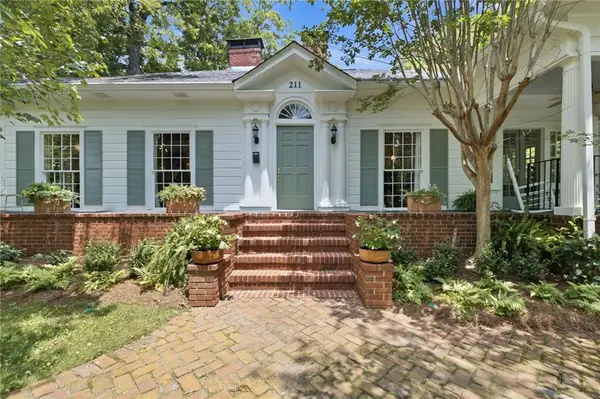 211 Freyer Drive Ne, Marietta, GA 30060