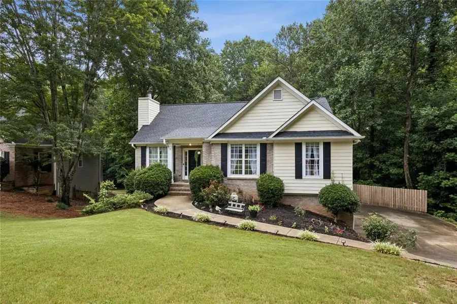 1889 Gray Gables Way Ne, Buford, GA 30519 - #3