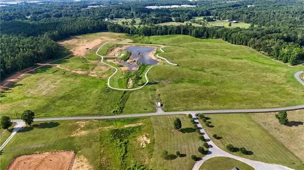 94 Horseshow Road Nw, Adairsville, GA 30103