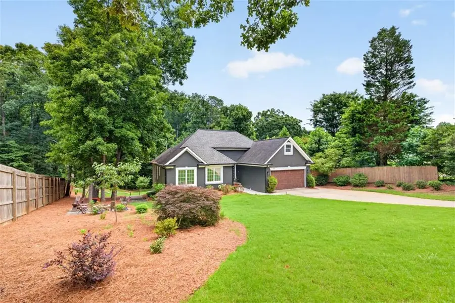 5659 Lakeshore Road, Buford, GA 30518 - #2