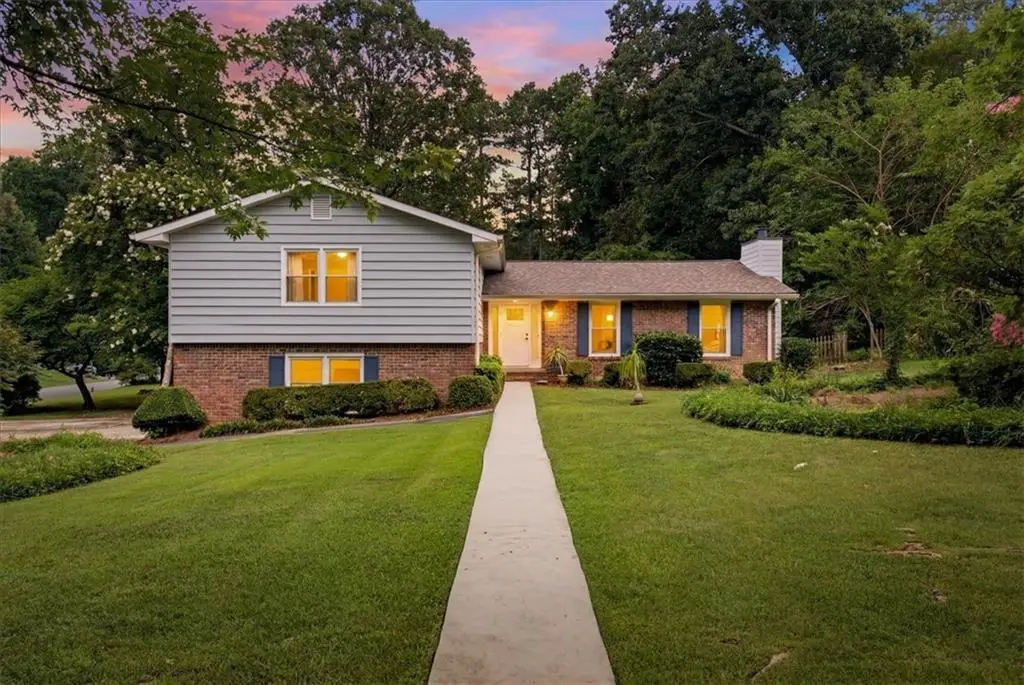 8 Rhodes Drive Se, Marietta, GA 30068 - #1