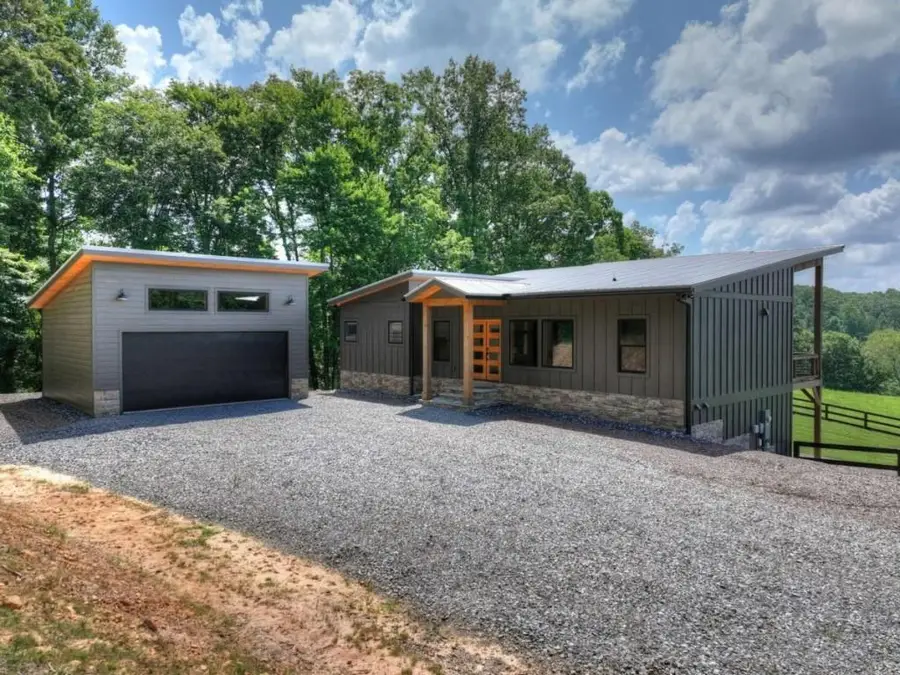 246 Bearden Farm Overlook, Blue Ridge, GA 30513 - #2
