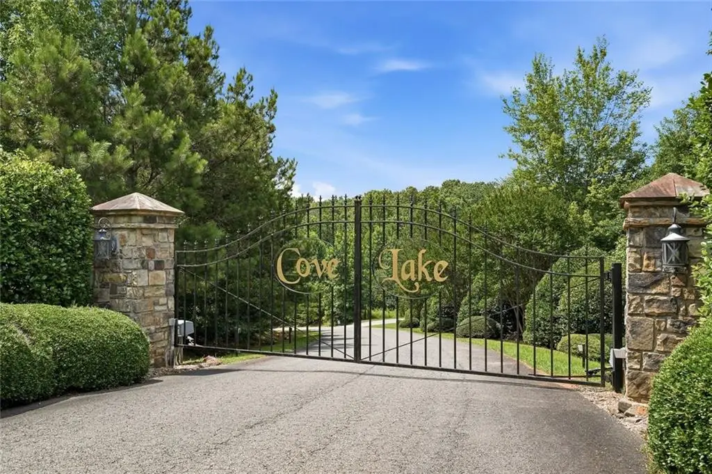 141 Cove Lake Drive, Marble Hill, GA 30148 - #1