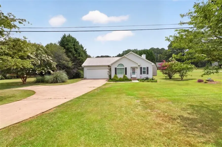 470 Hammond Road, Statham, GA 30666 - #2