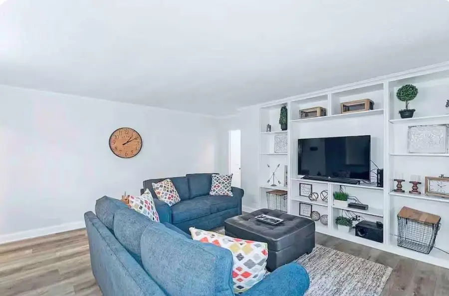 300 Peachtree Street Ne #10O, Atlanta, GA 30308 - #2