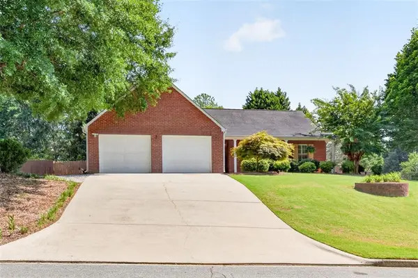 1561 Timber Heights Drive, Loganville, GA 30052