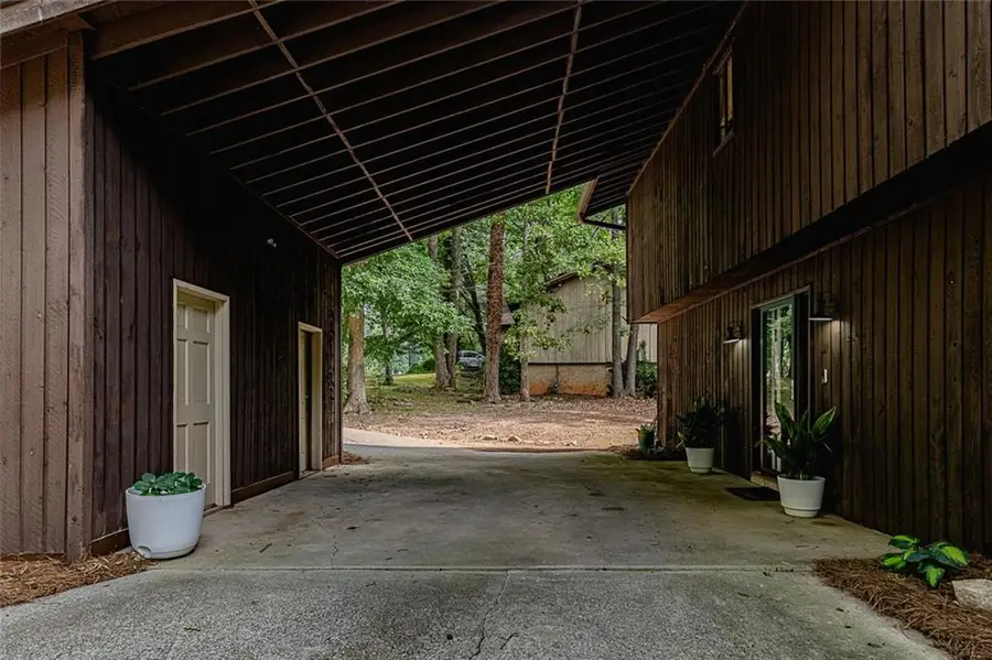 552 Edgefield Drive, Stone Mountain, GA 30087 - #3