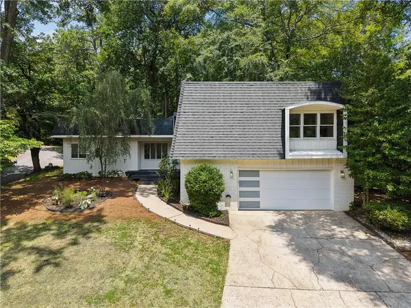 700 Cedar Knoll Drive, Roswell, GA 30076