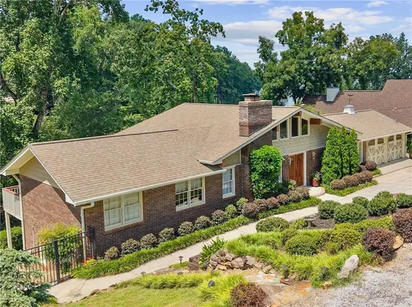 2105 Kemp Drive, Cumming, GA 30041
