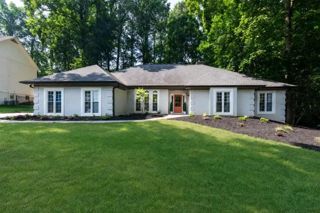 5662 Creekside Drive, Peachtree Corners, GA 30092 - #1