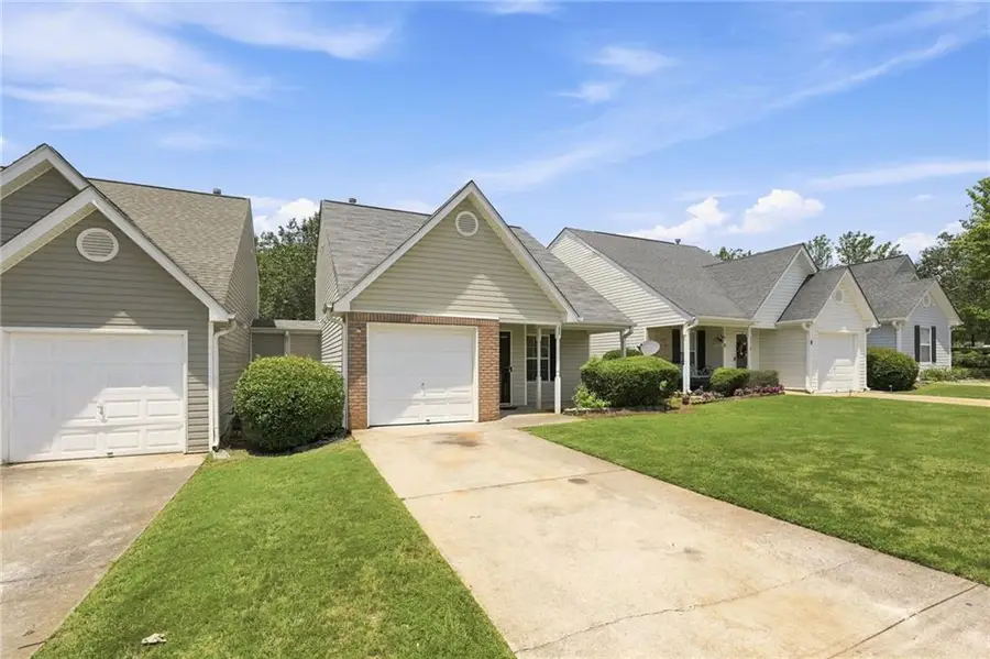 3055 Lakeside Circle, Covington, GA 30016 - #3