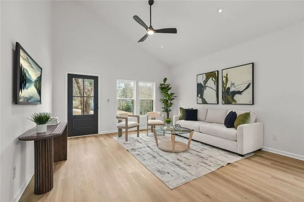 1674 Mary George Avenue Nw, Atlanta, GA 30318 - #1