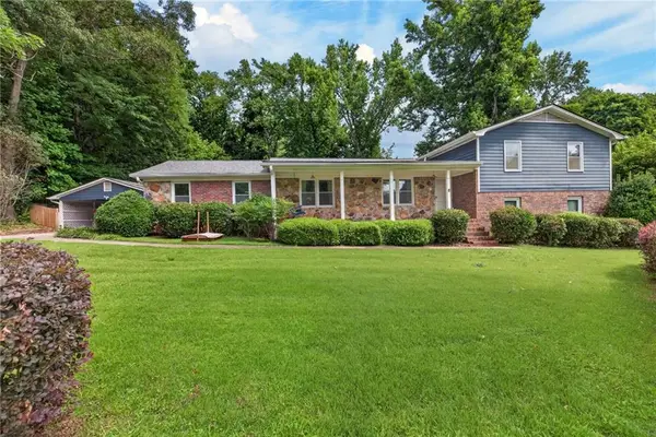 213 Ponderosa Drive, Dallas, GA 30157