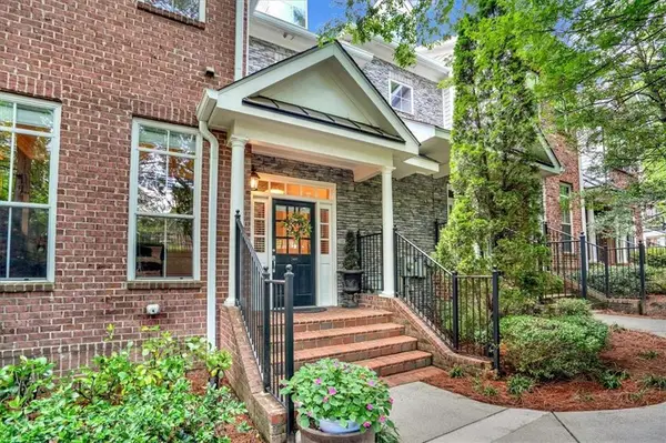 5464 Glenridge View Ne, Atlanta, GA 30342