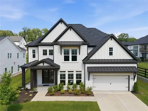 858 Keystone Drive, Woodstock, GA 30188