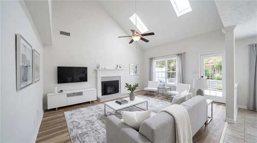395 Manor Glen Drive, Suwanee, GA 30024 - #2