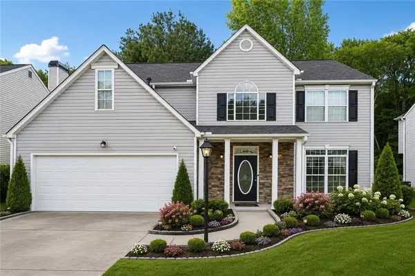 2182 Fall Creek Lodge, Loganville, GA 30052
