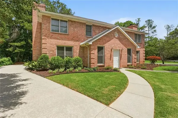 8865 Carroll Manor Drive, Sandy Springs, GA 30350