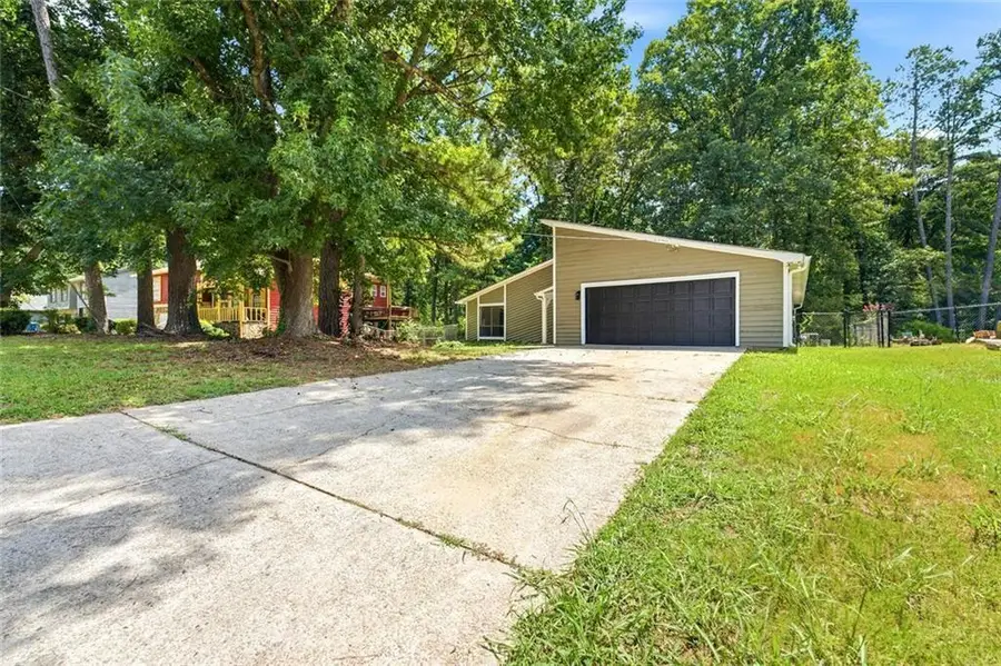6350 Beethoven Circle, Riverdale, GA 30296 - #2