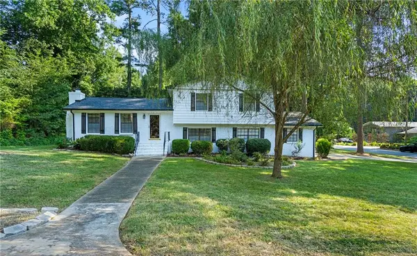 1236 Country Pine Drive, Ellenwood, GA 30294
