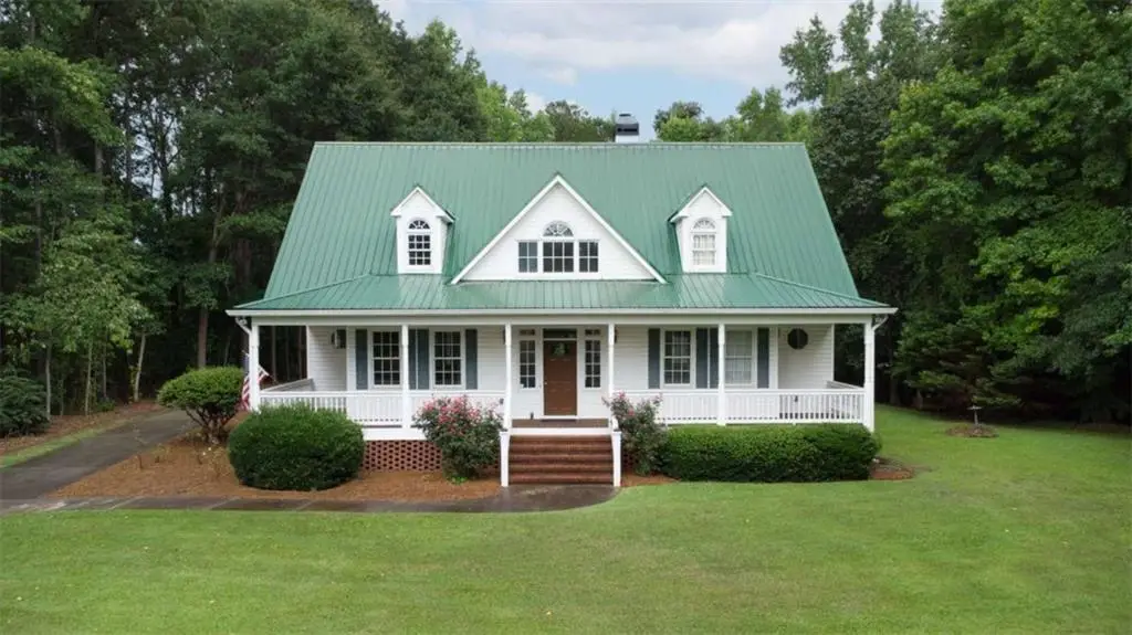 8145 Bennett Lane, Gainesville, GA 30506 - #1